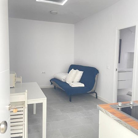Ch II Apartments Zona De Ocio Nocturno コニル・デ・ラ・フロンテラ エクステリア 写真