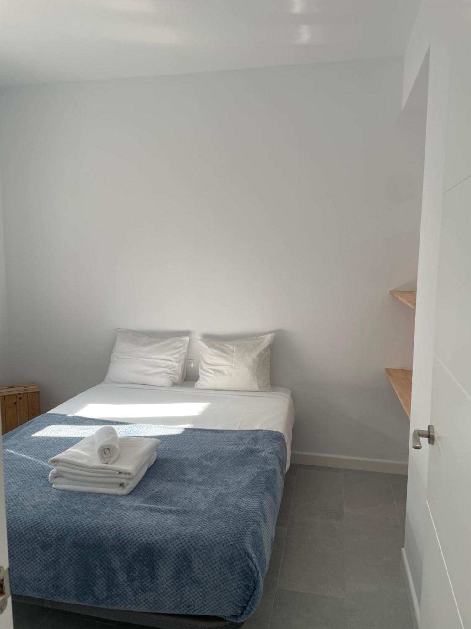 Ch II Apartments Zona De Ocio Nocturno コニル・デ・ラ・フロンテラ エクステリア 写真